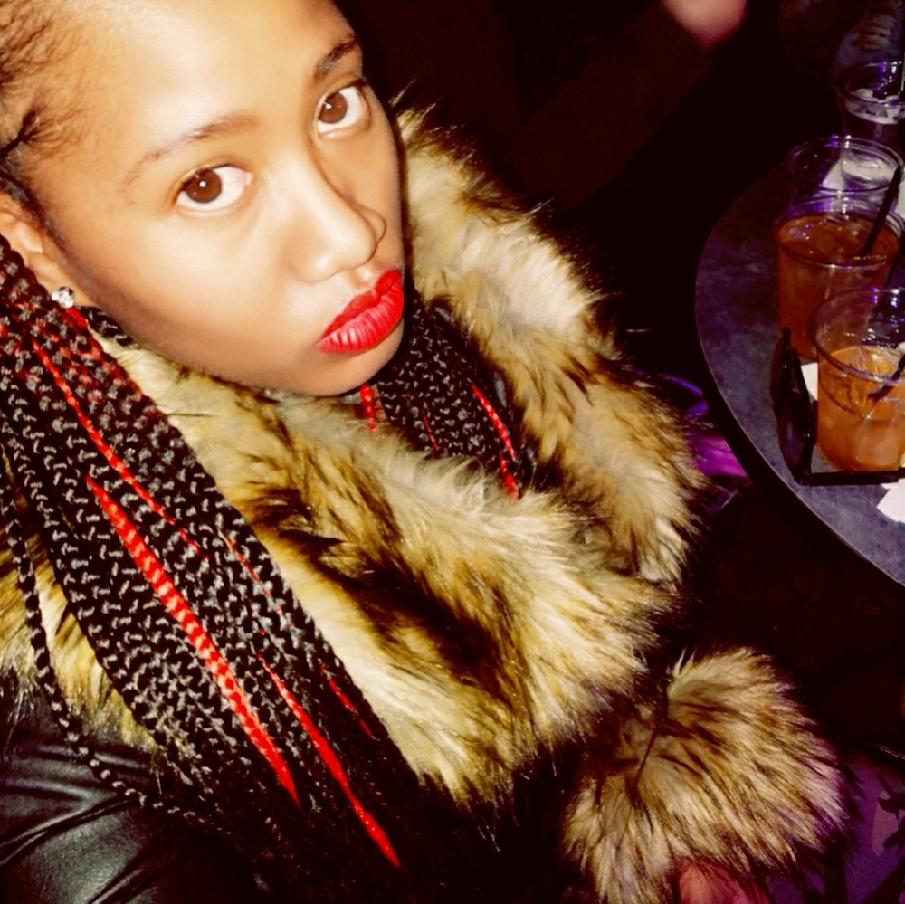 Meet your Posher, Whitney